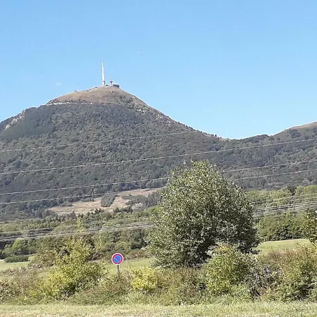 La Maison Au Coeur De L Auvergne Ferienhaus